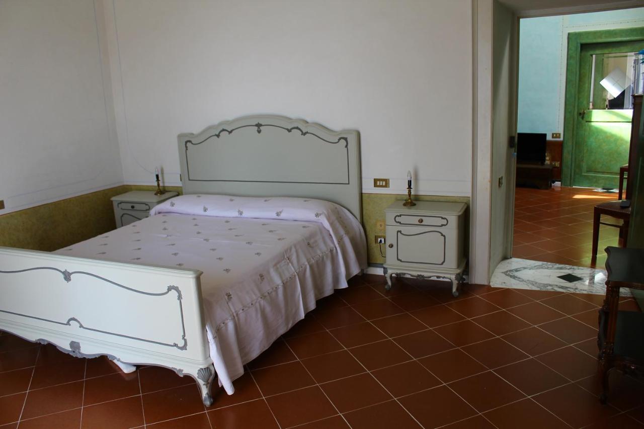 Palazzo Bernardini B & B Матера Экстерьер фото